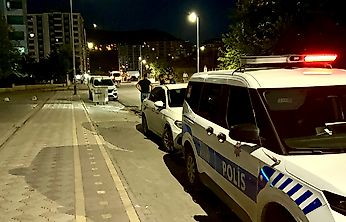 İş Yeri Önünde Pompalı Tüfekli Saldırı: Şüpheliler Kaçtı