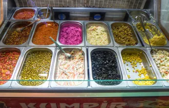 İstanbul'da midye ve kumpir faciası: İki çocuk hayatını kaybetti, anne ve babanın durumu ağır