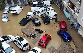 İstanbul'daki sel felaketinde kayıp olarak aranan kişinin cansız bedenine ulaşıldı