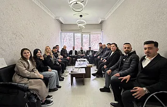 İYİ Parti'den Gençlere Vurgu: 'Gençler Karar Mekanizmalarının Merkezinde Olacak'