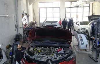 Kaportacılarda yağış mesaisi: talepler katlandı