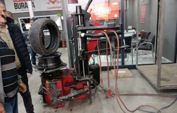 Kar Beklentisi Hazırlıkları Hızlandırdı: Araç Bakımında Son Gün Yoğunluğu