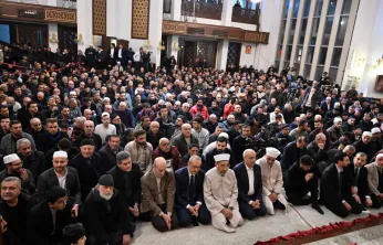 Karagözlüler Camisi'nde Miraç Kandili Coşkusu