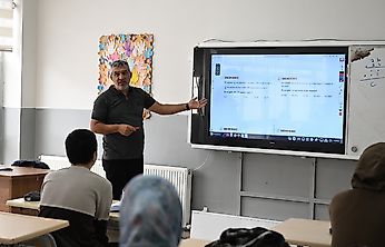 Kernek Külliyesi'nde 200 Öğrenci Üniversiteye Hazırlanıyor