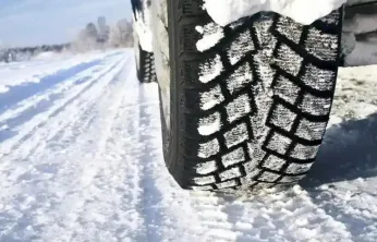 Kış Lastiği Olmayan Araçlar Yola Devam Edemeyecek