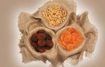 Kuru kayısı ihracatında yaklaşık 35 bin tonluk stok geçiş dönemi için can simidi olacak