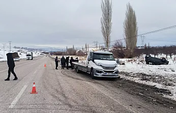 Malatya-Adıyaman Yolunda İlginç Kaza: Kuşlara Çarpmamak İsteyen Sürücü Takla Attı
