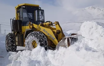 Malatya Büyükşehir Belediyesi Kar Mesaisine devam ediyor