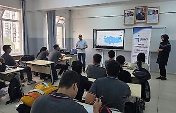 Malatya'da 7 Lisede Kariyer ve Meslek Semineri Düzenlendi