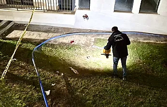 Malatya'da Balkon Faciası: Genç Kız Yoğun Bakımda