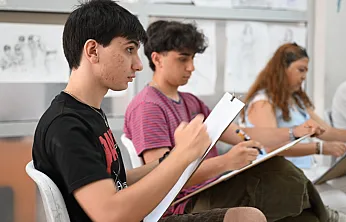 Malatya'da Sanat Eğitiminin Gurur Tablosu: 32 Kursiyer Hedefine Ulaştı