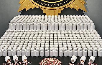 Malatya'da Uyuşturucu Operasyonu: 46 Bin 189 Hap Ele Geçirildi