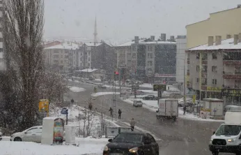 Meteoroloji'den kuvvetli sağanak ve kar uyarısı