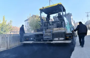 Modern ve Dayanıklı Malzemelerle Yollar Yenileniyor