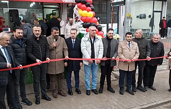 Pizza10-Da Malatya'da Kapılarını Açtı: Geniş Katılımlı Açılış Dikkat Çekti