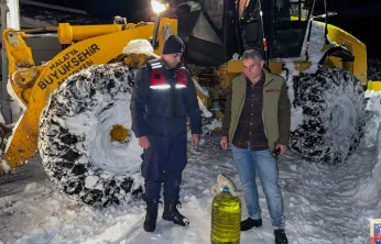 Pütürge'de Gece Yarısı Seferberliği: İki Hasta Vatandaşa Acil Müdahale