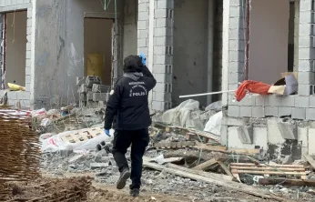 Rezerv Alan İnşaatında Feci Kaza: 6'ncı Kattan Düşen İşçi Ağır Yaralandı