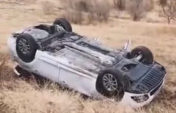 Söğüt Mahallesi'nde Korkutan Kaza: Araç Takla Attı, 4 Yaralı