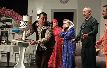 Taziye Evinde Kahkaha Tufanı