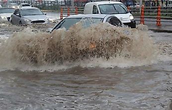 Türkiye İçin Yeni Hava Tahmini: Doğuda Sağanak, Batıda Sis ve Pus