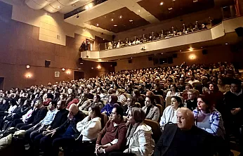 Türkülerle Gelen İyileşme: Nurettin Rençber Malatya'da Sahnedeydi