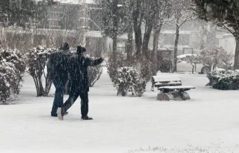 Vali Yavuz'dan Kar Uyarısı: Zorunlu Olmadıkça Yola Çıkmayın