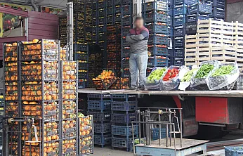 Yaş Sebze ve Meyvede Fiyat Manipülasyonu İddiası: 40 Tutuklama