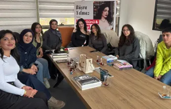 Yazar Büşra Yılmaz: 'Beş Yıl Sonra Yeniden Edebiyata Döndüğüm İçin Çok Heyecanlıyım'