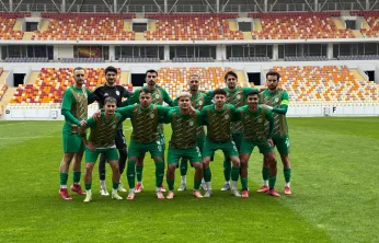 Yeni transfer Mehmet Güneş'in golüyle beraberliği yakalayan Yeşilyurtspor, ikinci yarıya puanla başladı.