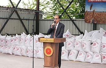 Yeşilyurt Belediyesi'nden Üreticilere 60 Ton Arpa Desteği!