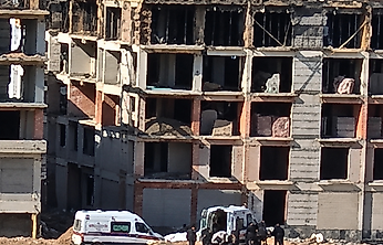 Yeşilyurt'ta İnşaattan Düşen İsfendi Özmen Hayatını Kaybetti