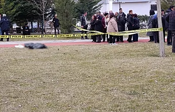 Yeşilyurt'ta Sokak Ortasında Kalp Krizi