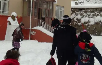 Yoğun Kar ve Don Riski: 19 İlde Eğitime Ara