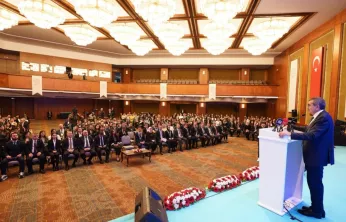 Yusuf Tekin: 2013'te YLSY burslarını FETÖ vesayetinden kurtardık