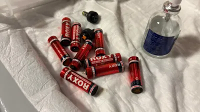 22 Yaşındaki Hastanın Yuttuğu 9 Kalem Pil ve 3 Jilet Ameliyatla Çıkarıldı