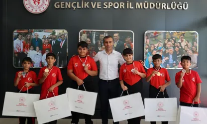 Depremzede kardeşlerden Türkiye şampiyonluğu!