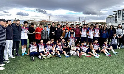 Rakip Tanımadılar: Atatürk Ortaokulu Farklı Skorlarla Zirvede