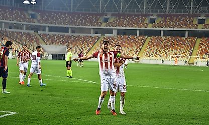 Yeşilyurtspor Silifkespor'u 4-0'la Geçti