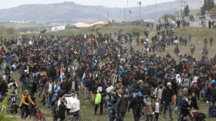 AB nüfusu göç sayesinde 450 milyona ulaşarak rekor seviyeye ulaştı