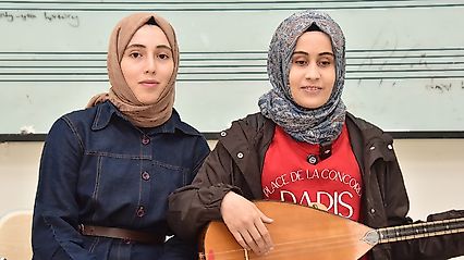 Büyükşehir Belediyesinin Ücretsiz YKS Kursları Rabia'yı Hayaline Kavuşturdu