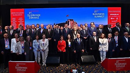 Elazığ'daki Zirvede Ekonomik Dayanıklılık ve Bölgesel Kalkınma Masaya Yatırıldı