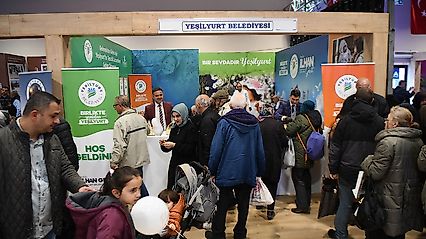 İstanbul'da Malatya Hasreti Yeşilyurt Belediyesi Standında Gideriliyor