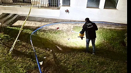 Malatya'da Balkon Faciası: Genç Kız Yoğun Bakımda