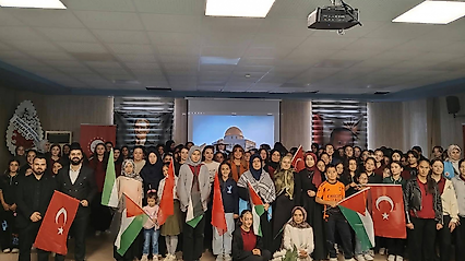 Malatya'da öğrenciler Kudüs ve Mescid-i Aksa'nın manevi değerini sahnede izledi