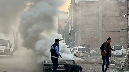Malatya'da Pazar Yerinde Araç Yangını: Facianın Eşiğinden Dönüldü
