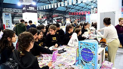 Malatyalı Yazarlar Kitap Fuarında Okurlarıyla Buluştu