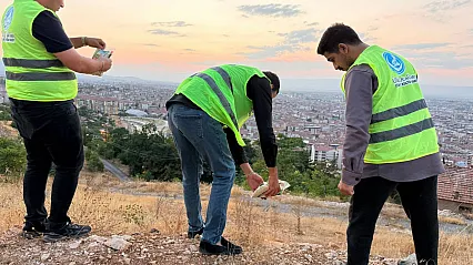 Ülkü Ocakları Malatya'dan Anlamlı Mesaj: 'Kuşlar Aç Kaldı Demesinler'