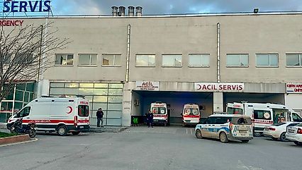 Yeşilyurt'ta trafik kazası: 4'ü çocuk 5 kişi yaralandı