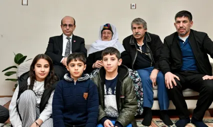 Başkan Geçit'ten Dört Kuşağın Bir Arada Yaşadığı Aileye Ziyaret!