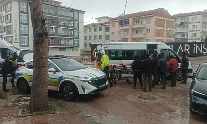 Battalgazi'de Kaza: İşçi Servisindeki 2 Kişi Hastanelik Oldu